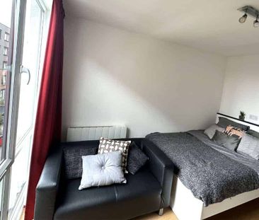 Gold Courtyard Studio - Photo 2