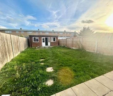 4 bedroom terraced house to rent - Photo 2