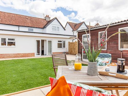 Stunning shared house in central Abingdon - Photo 2
