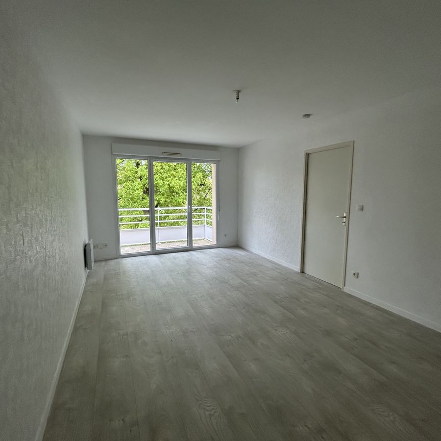 Location Appartement 2 pièces 50m² LA ROCHE SUR YON 85000 - Photo 1