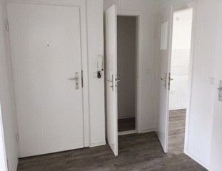 Nur mit WBS - schicke 2,5-Zimmer-Dachgeschosswohnung - Foto 1