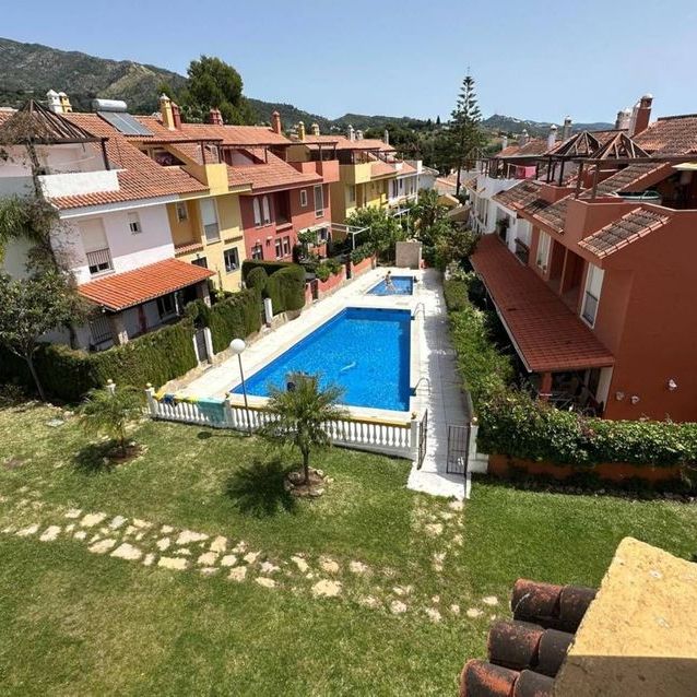 Alquiler de chalet adosado en Valdeolletas-Las Cancelas-Xarblanca - Photo 1