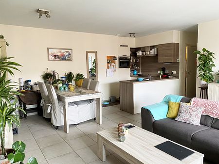 Praktisch appartement met 2 slaapkamers en garage te huur in Tiegem - Foto 5