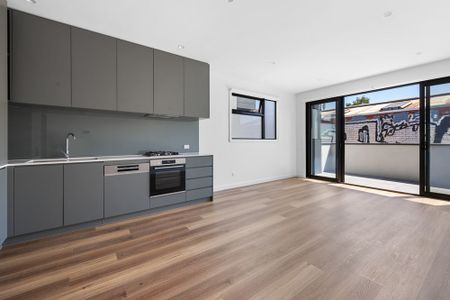 STUNNING BRAND NEW TWO BED TOWNHOUSE! - Photo 5