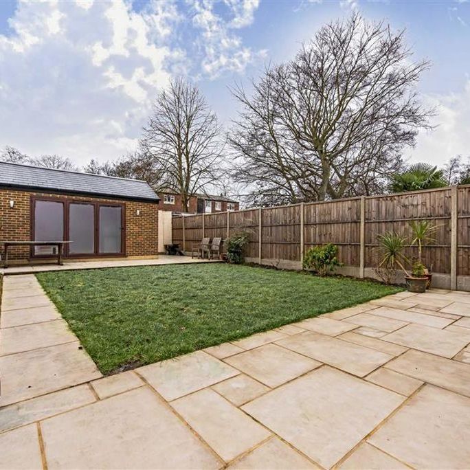 5 bedroom house to rent - Photo 1