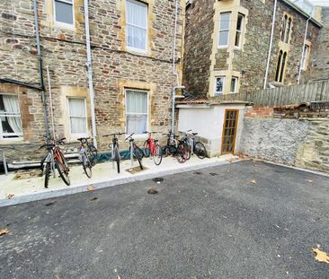 House share to rent - Photo 3