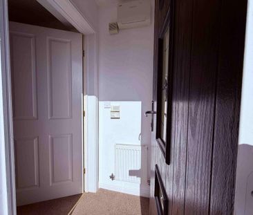 2 bedroom semi-detached house to rent - Photo 2