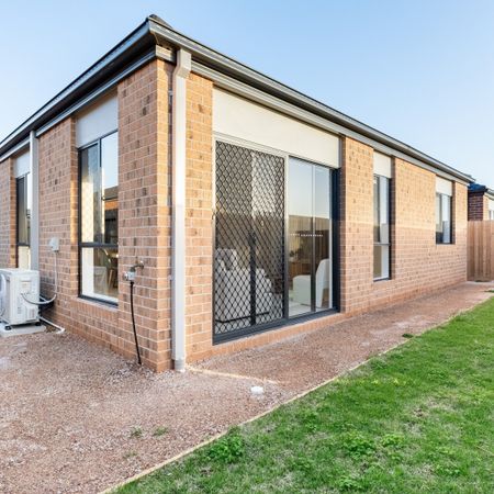 Melton South - Photo 4