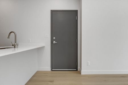 For Lease - 137 Marquette Avenue Unit# 3, Vanier and Kingsview Park, Ontario - Photo 3