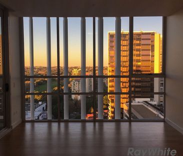 Stylish One-Bedroom Penthouse in Ruby Tower - Photo 5