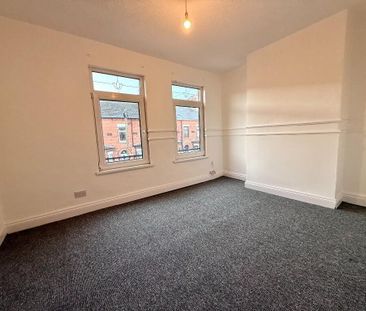 69 Willowbank Gardens, Belfast, BT15 5AJ - Photo 4