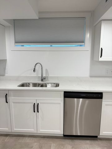 Rosewood - 2 Bedroom/1 Bathroom Lower Unit - 155 Leskiw Lane - Photo 4