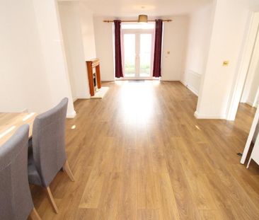 3 bedroom terraced house to rent - Photo 2
