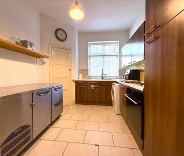 3 bedroom apartment to rent - Photo 1