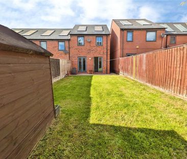 2 bedroom end of terrace house to rent - Photo 6