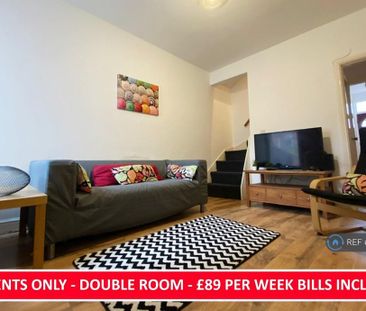 3 bedroom terraced house to rent - Photo 3