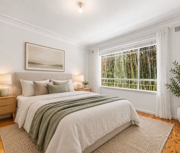 Harbourside Living with Direct Waterfront Access - Photo 2