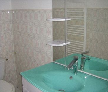 Location Appartement 1 pièce 23m² LE CREUSOT 71200 - Photo 2