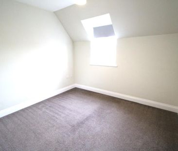 2 bedroom maisonette to rent - Photo 3