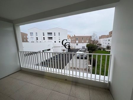 Location Appartement 3 pièces 75m² LES SORINIERES 44840 - Photo 5