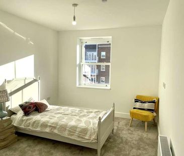 Atkinson House, Eden Place, RH8 - Photo 2