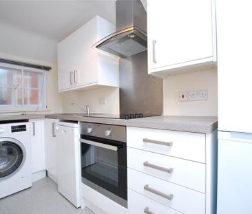 2 bedroom maisonette to rent - Photo 5