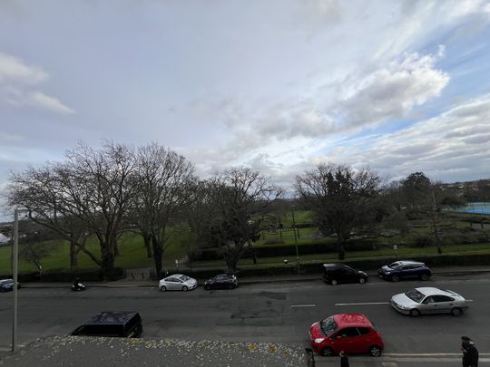 1 Bed Flat, Queens Road, NW4 - Photo 1