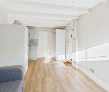 Studio to rent - Photo 2