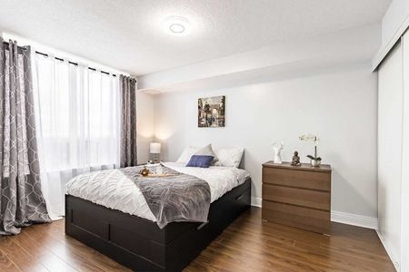 For Lease - 55 Strathaven Drive Unit# 515, Mississauga, Ontario - Photo 2