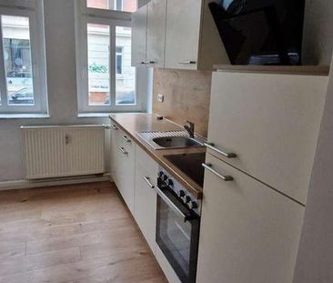 **NEU!** Großzügige 3-Raum-Wohnung mit EBK & Tageslichtbad - Foto 3