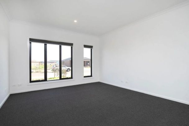 Your New Address Awaits - Photo 1