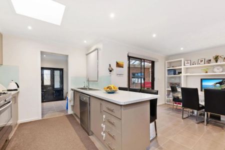 24 Loyola Road, Werribee. - Photo 5