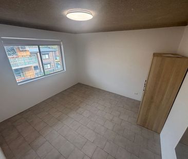 Modern & Convenient 2-Bedroom Unit – Updated & Ready to Move In! - Photo 3