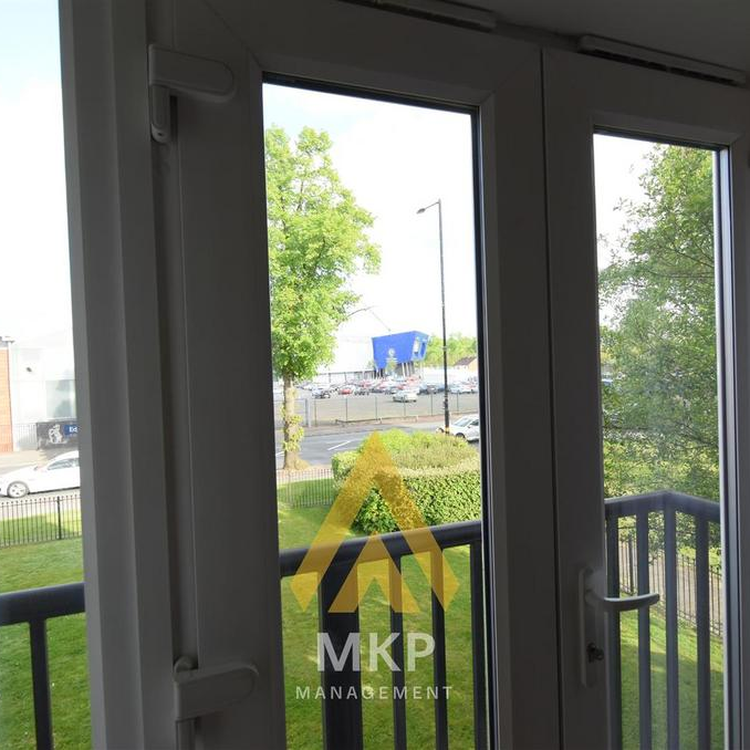 2 bedroom flat to rent - Photo 1