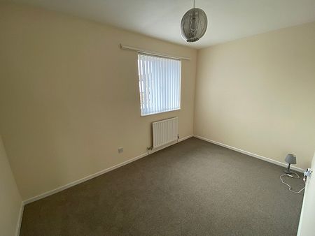 Poplar Close, Sketty, Swansea, SA2 - Photo 3