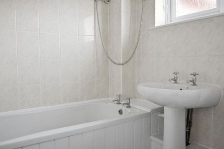 2 bedroom house to rent - Photo 3