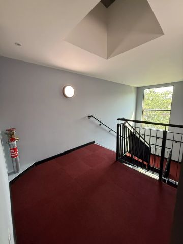 Classic Courtyard - Photo 5