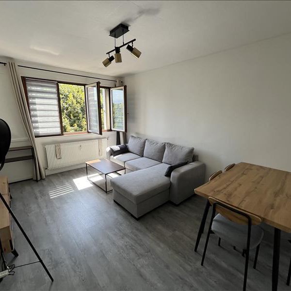 2 pièces - Meublé - 49,63 m² - 4ème étage - Colocation non autorisée - Photo 1