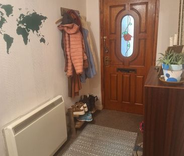 2 Bed Flat, Tinwald Path, G52 - Photo 2