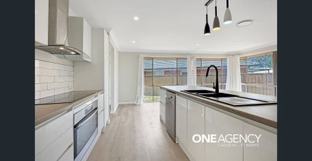 RENOVATED AND SPACIOUS HOME IN PEACEFUL, CUL-DE-SAC LOCATION!!! - Photo 3