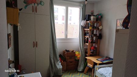 Appartement a louer Pantin - Loyer €1 200/mois charges comprises ** - Photo 2