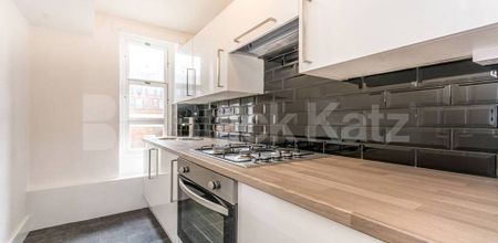 2 Bedroom, 1 bath, 1 reception Flat - Photo 4