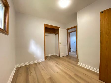 For Lease - 6 Deblyn Drive, Toronto, Ontario - Photo 3