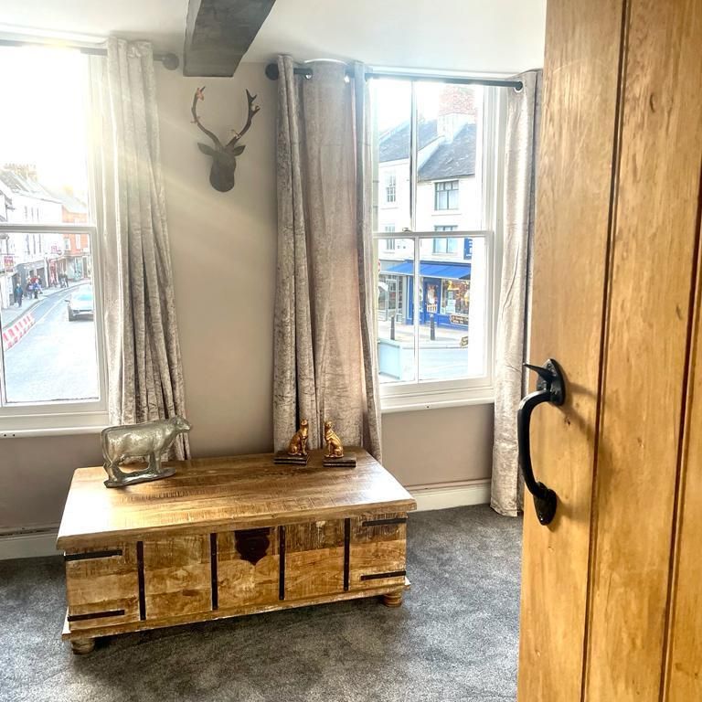 3 bedroom apartment to rent - Photo 1