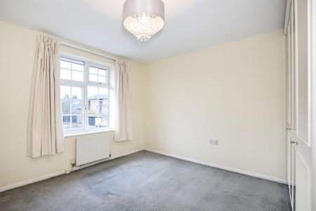 3 bedroom end of terrace house to rent - Photo 3