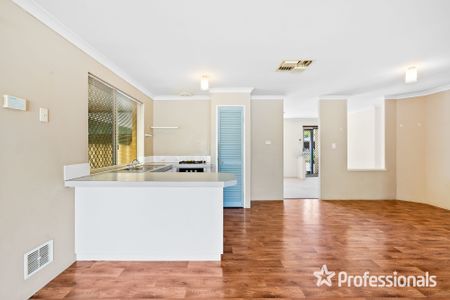 55 Cockman Cross, Stratton WA 6056 - Photo 2