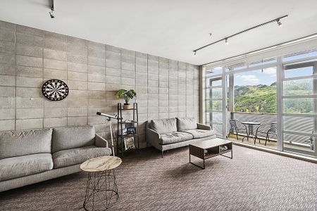 Welcome to apartment 302 in Vespa Apartment. - Photo 2