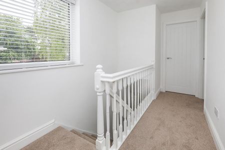 3 bedroom semi-detached house to rent - Photo 5