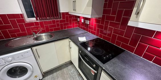 Berkeley Avenue, LEEDS - Photo 3