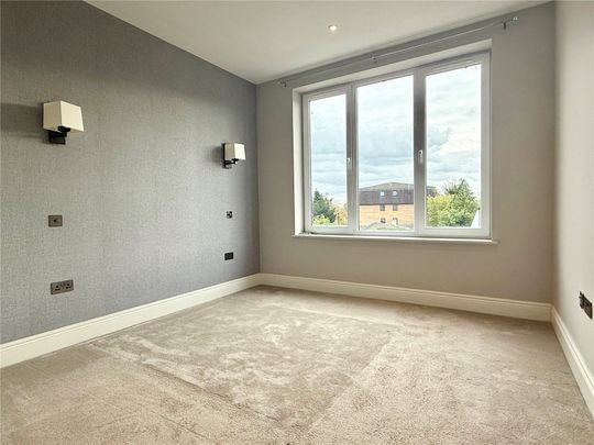 Bergamot House, 52 Rowantree Road - Photo 1